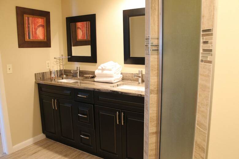Apartamentos Quiet Waters 5f