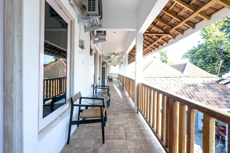 Hotel Oyo 1592 Gading 4U Homestay