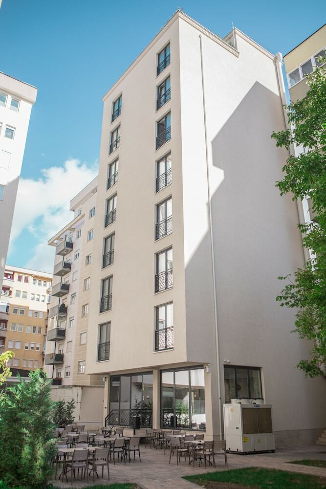 Hotel Qama