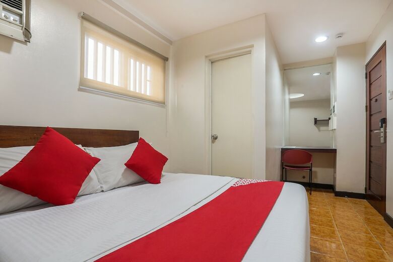 Hotel Oyo 392 Midcon Apartelle