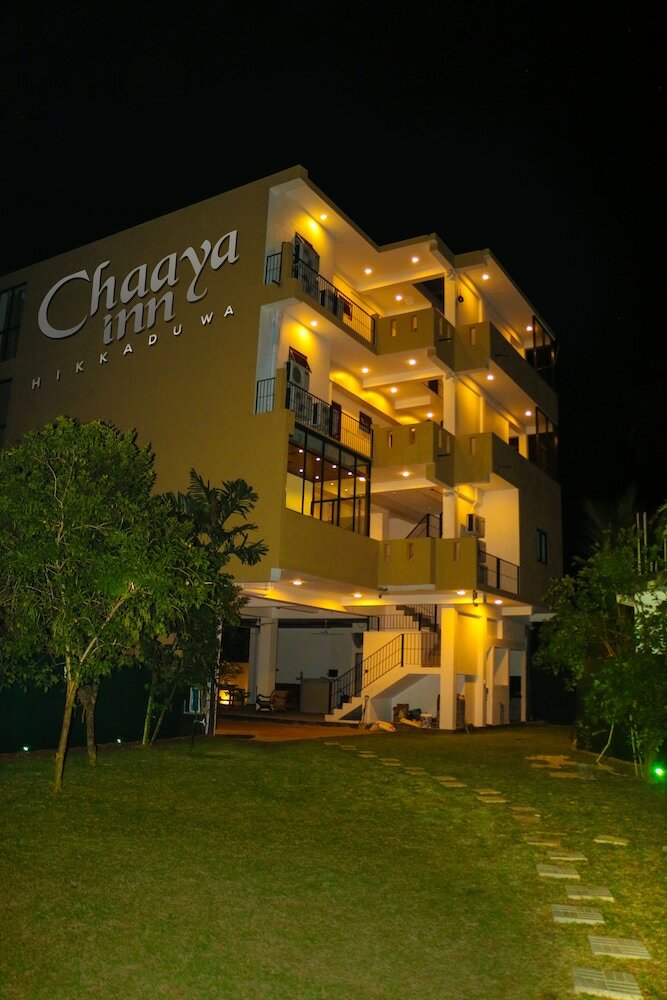 Hotel Chaaya Inn