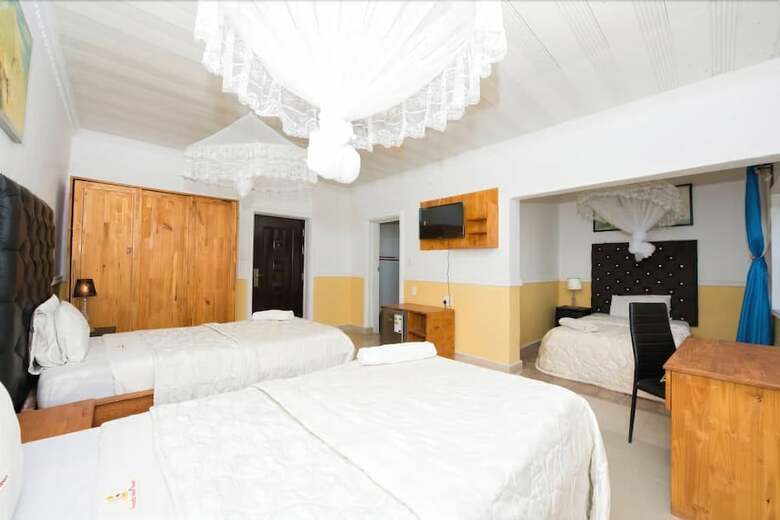 Hotel Pamadzi Beach Holiday Resort