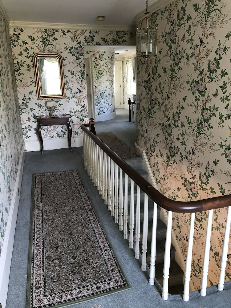 Aiken Manor B&B Llc
