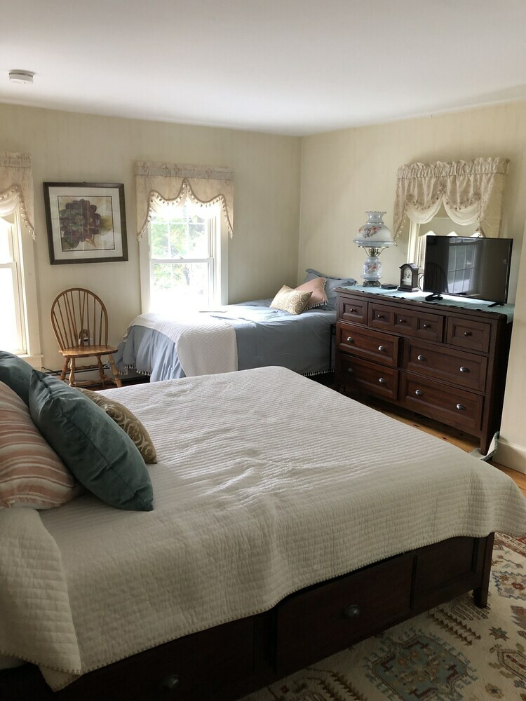 Aiken Manor B&B Llc