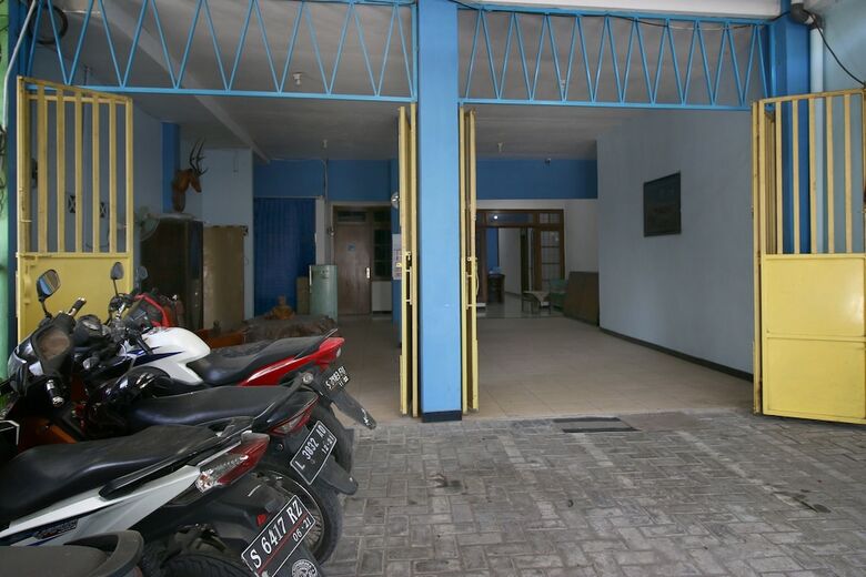 Hotel Medokan House Syariah Surabaya
