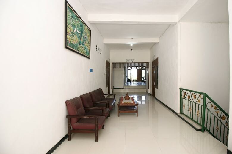 Hotel Medokan House Syariah Surabaya