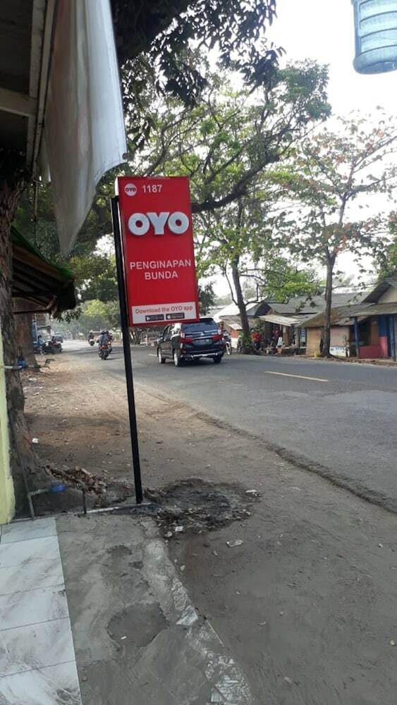 Hotel Oyo 1187 Penginapan Bunda