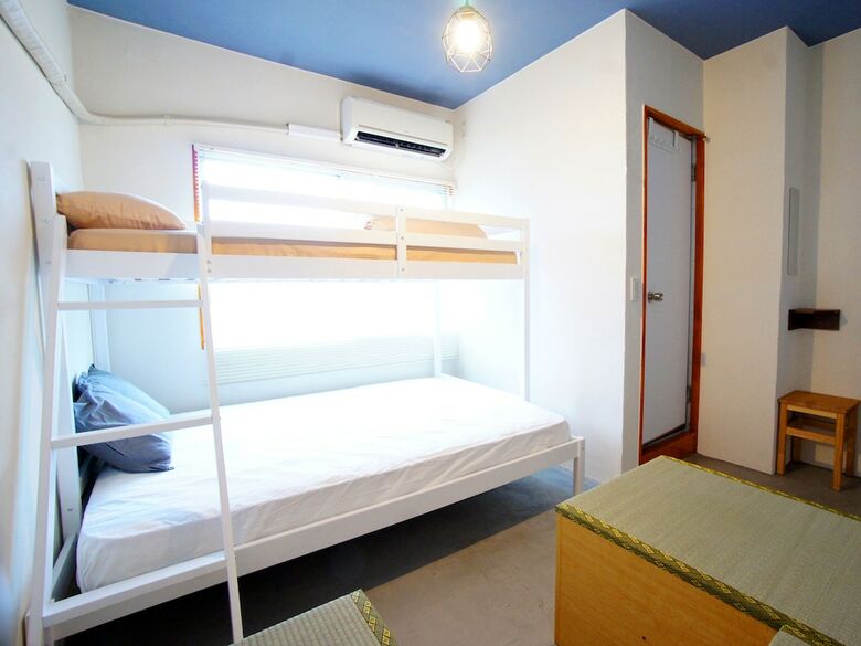 Hostal We Home Hotel + Hostel & Kitchen