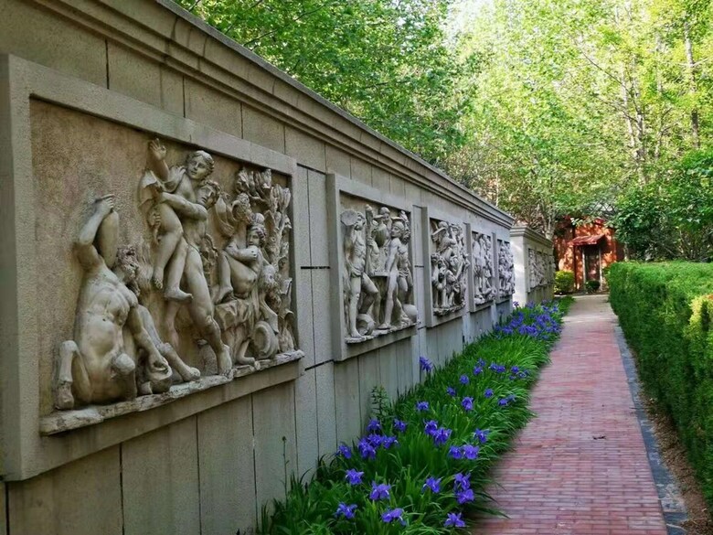 Railway 1896 Garden Hotel