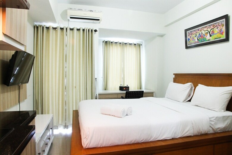 Relaxing Studio Grand Dhika City Bekasi Apartment