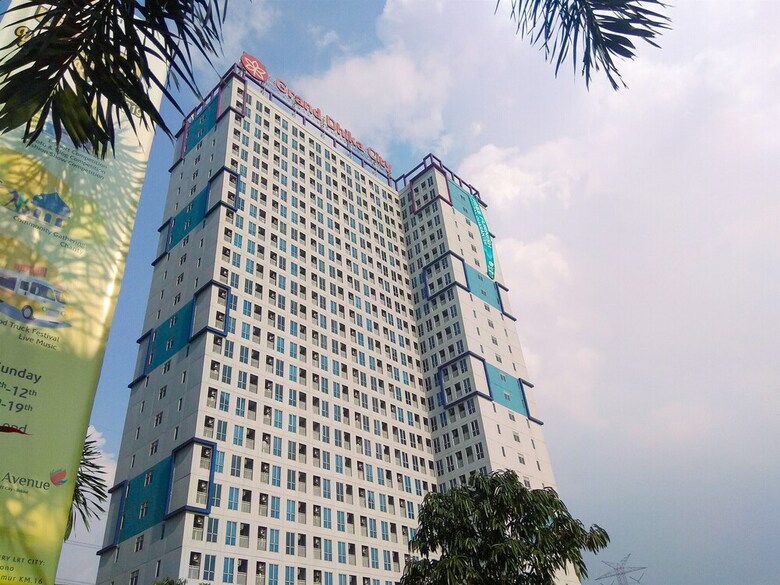 Relaxing Studio Grand Dhika City Bekasi Apartment