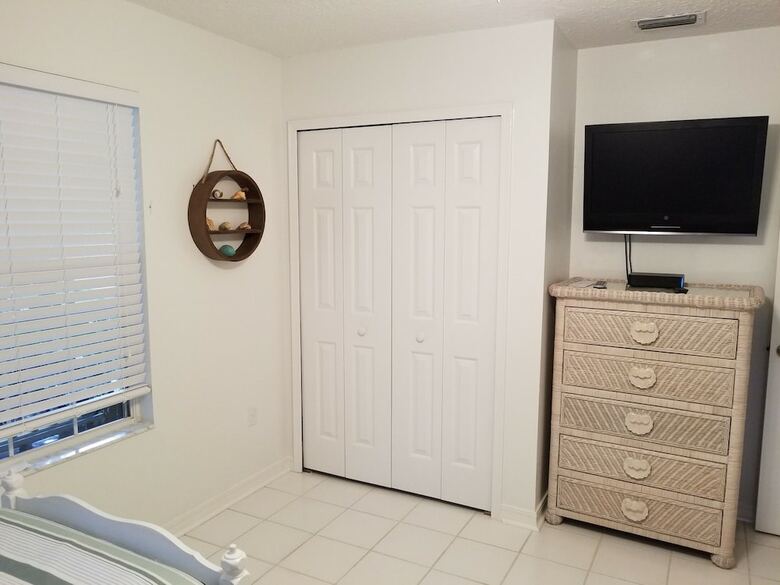 Mimosa Cottage