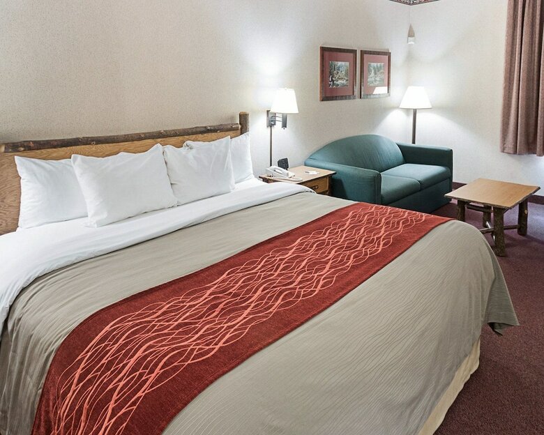 Hotel Quality Inn & Suites