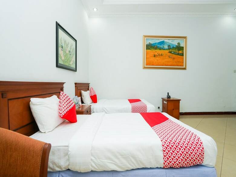 Hostal Oyo 1346 Sinergi Hotel Gresik