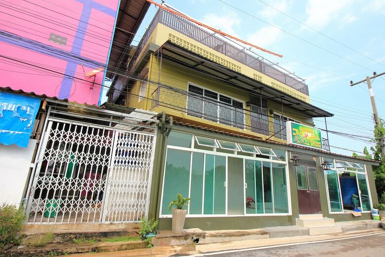 Hotel Oyo 381 Baan Kesmanee