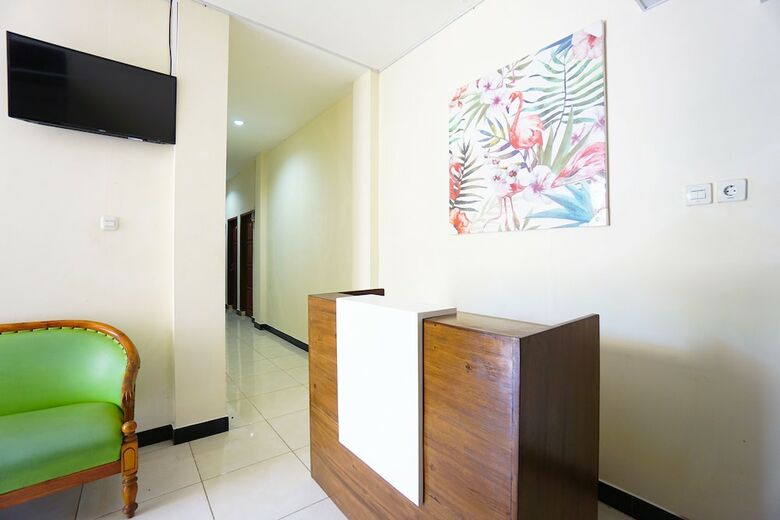 Hostal Oyo 1292 Lieke Residence