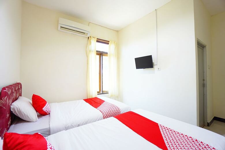 Hostal Oyo 1292 Lieke Residence