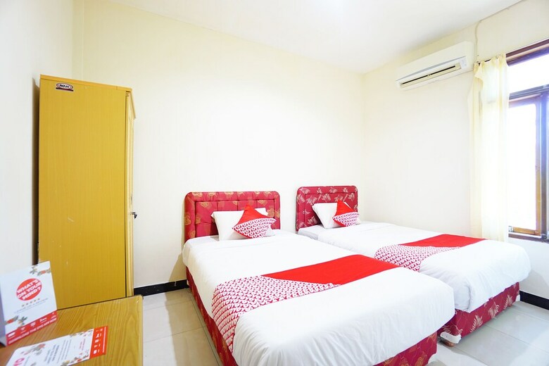 Hostal Oyo 1292 Lieke Residence
