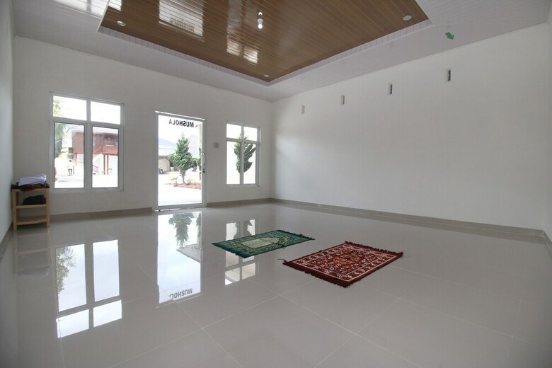 Hotel Airy Balige Tarutung 77 Silangit