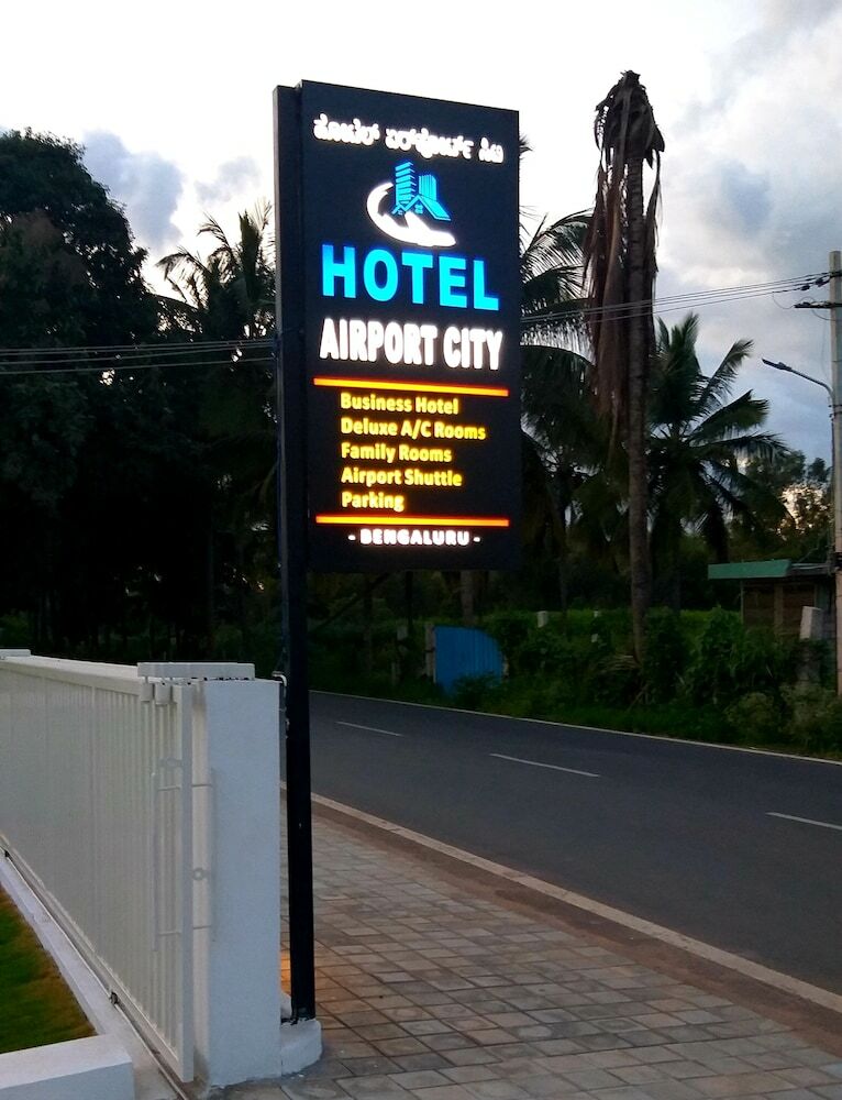 Hotel Airport City