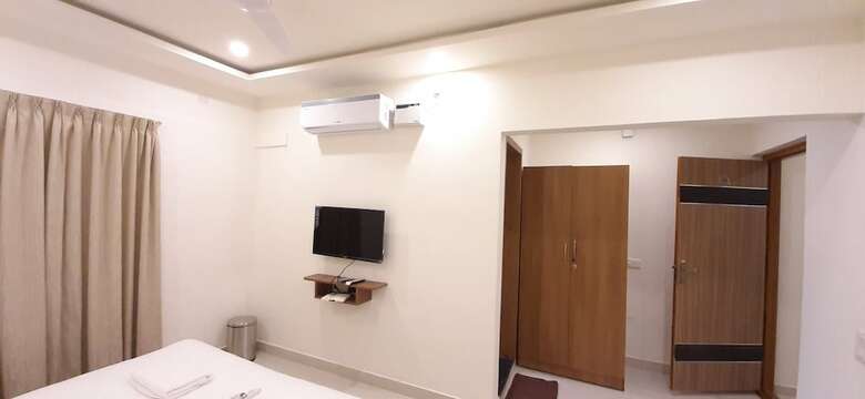 Hotel Airport City