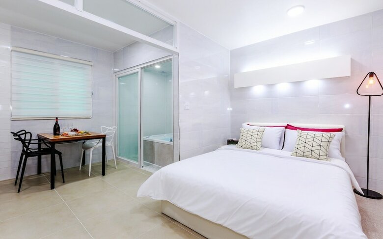Hotel Ruhen Poolvilla