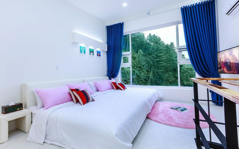 Hotel Ruhen Poolvilla