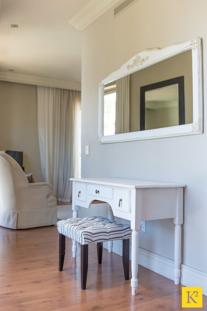 Unit 613 Cape Royale Apartments