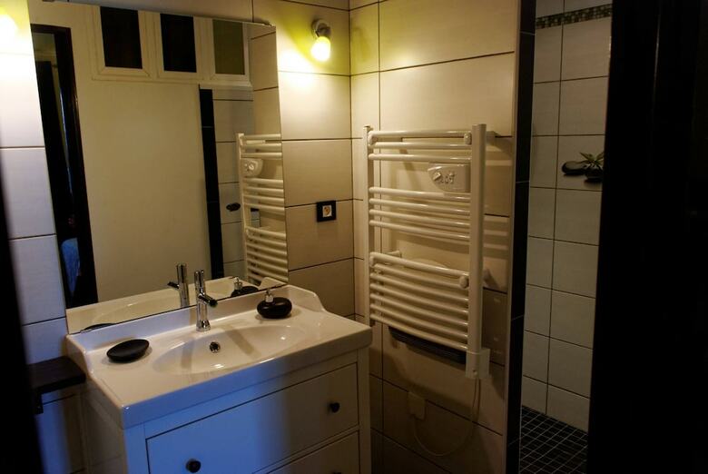 Bed & Breakfast Au Dessus De Parady