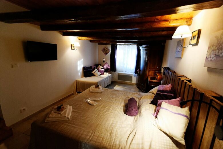 Bed & Breakfast Au Dessus De Parady