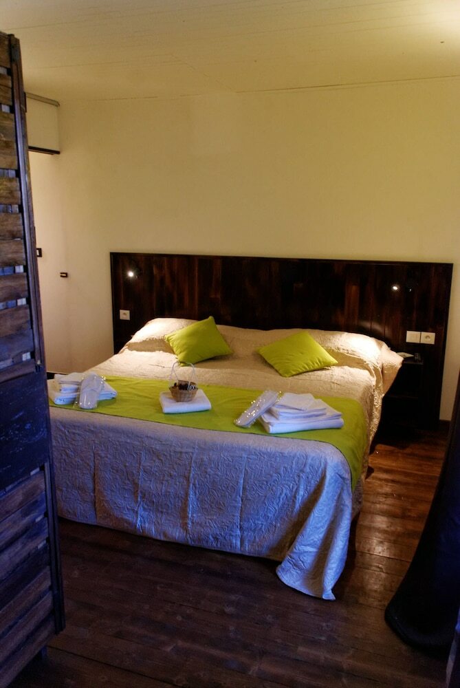 Bed & Breakfast Au Dessus De Parady
