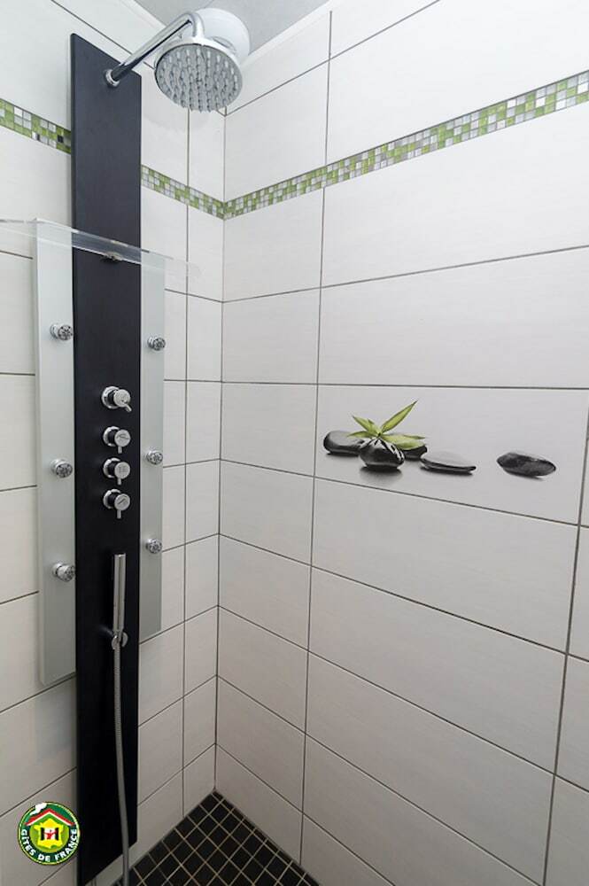 Bed & Breakfast Au Dessus De Parady