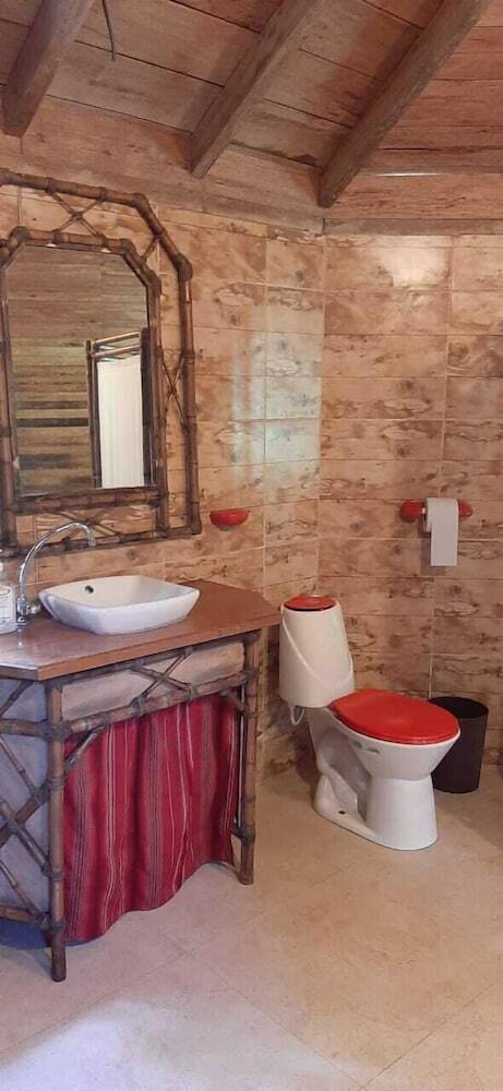 Hotel Amazanga Ecolodge And Native Spa