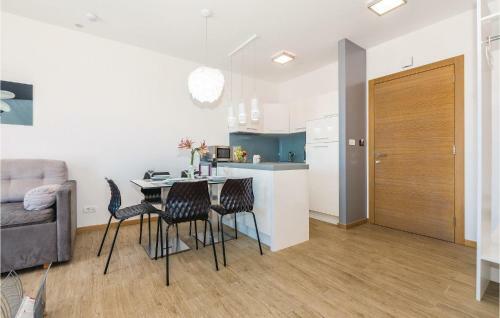 Two-bedroom Apartment With Sea View In Rogoznica