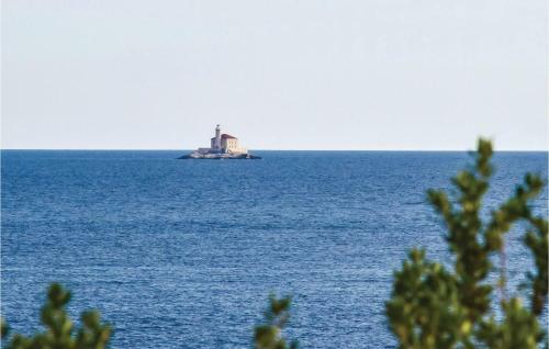 Two-bedroom Apartment With Sea View In Rogoznica