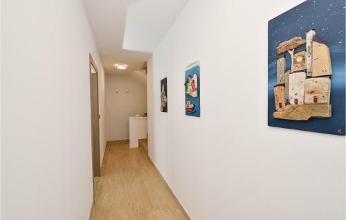 Two-bedroom Apartment With Sea View In Rogoznica