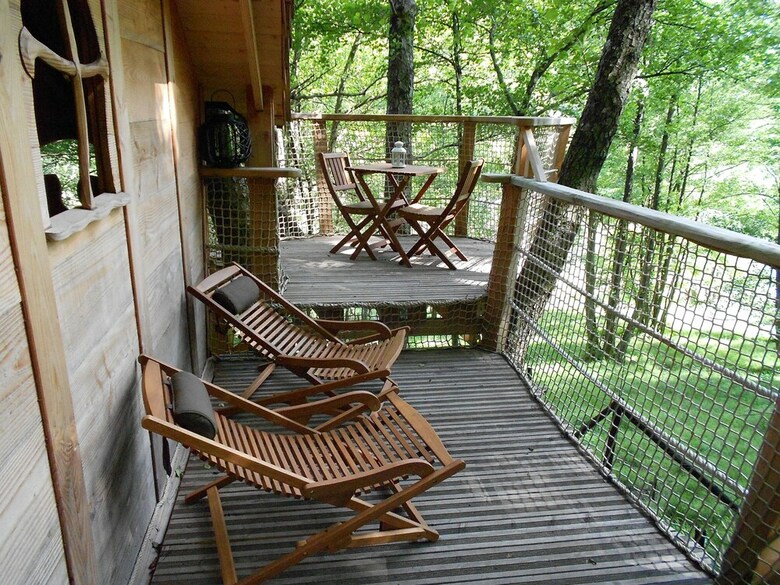 Les Cabanes Du Goutty