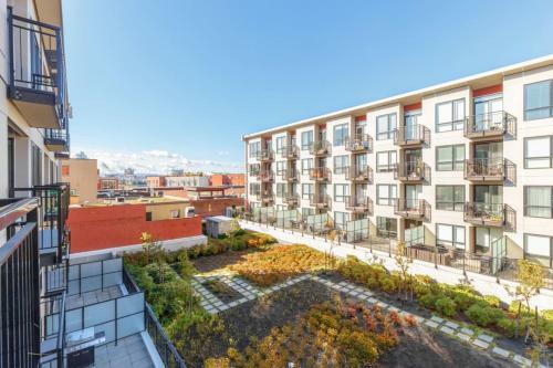 Apartamento 1 Br Heritage Condo In Canada's Oldest Chinatown