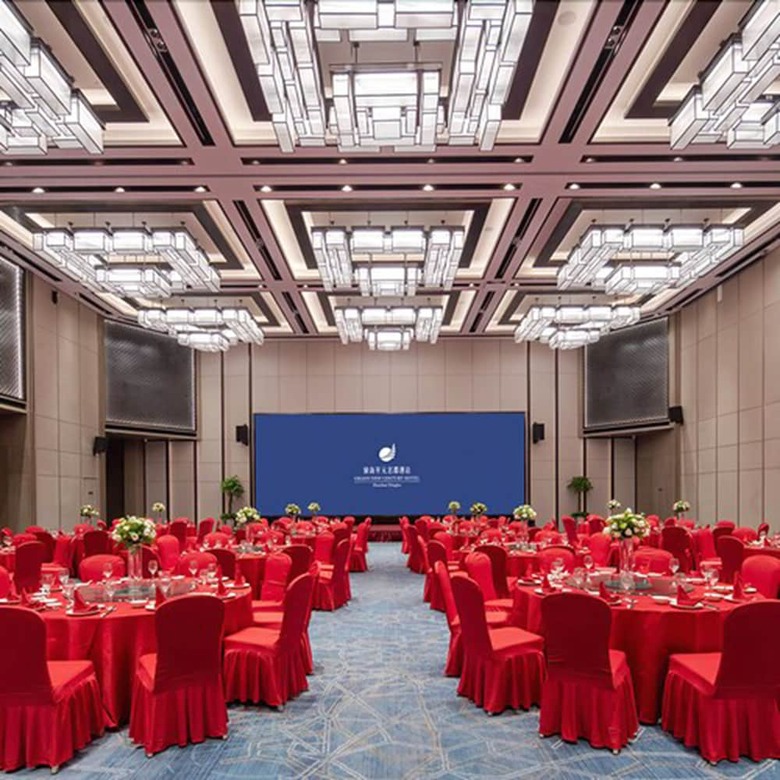 New Century Hotel Zhenhai