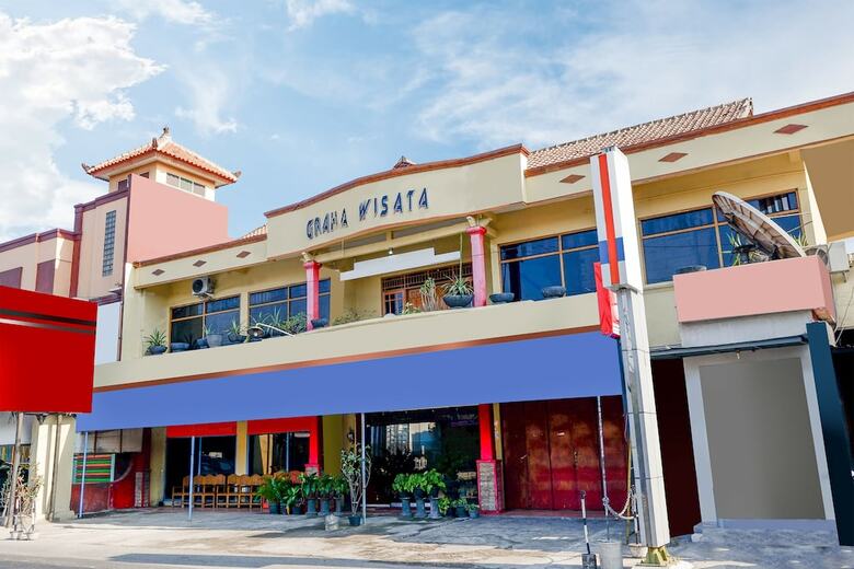 Oyo 1312 Graha Wisata Hotel