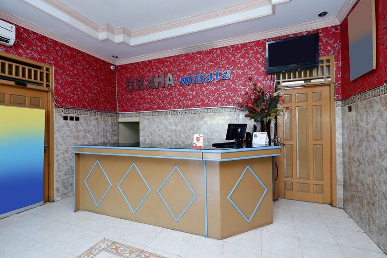 Oyo 1312 Graha Wisata Hotel