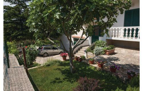 One-bedroom Apartment In Sibenik