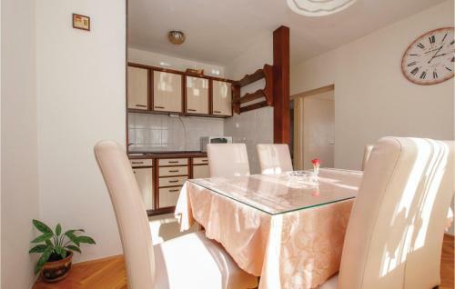 One-bedroom Apartment In Sibenik