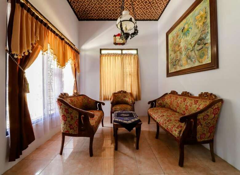Arindra Homestay