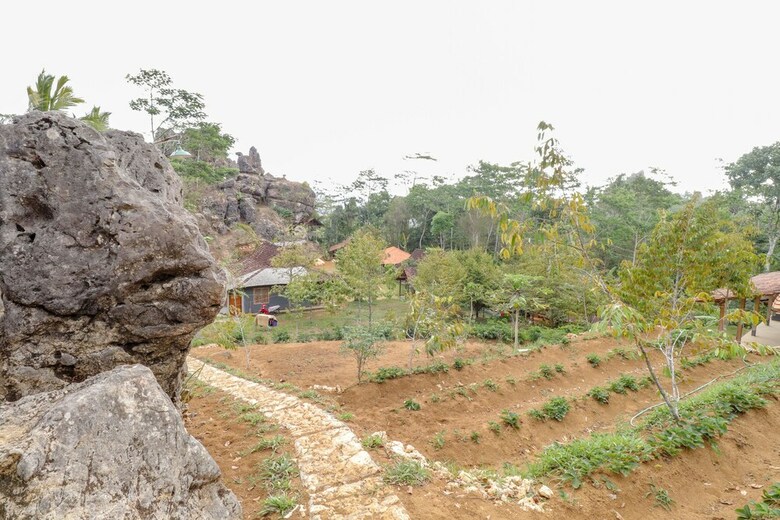 Hotel Omah Watu Blencong