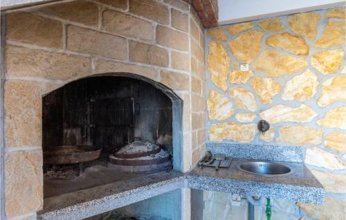 One-bedroom Apartment In Podstrana
