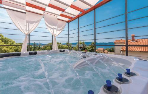 Four-bedroom Holiday Home In Pinezici
