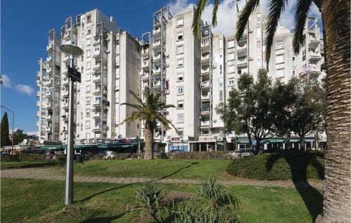 Two-bedroom Apartment In Ploce