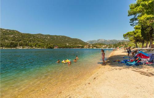 Two-bedroom Apartment In Ploce