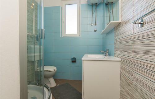 Four-bedroom Apartment In Pakostane